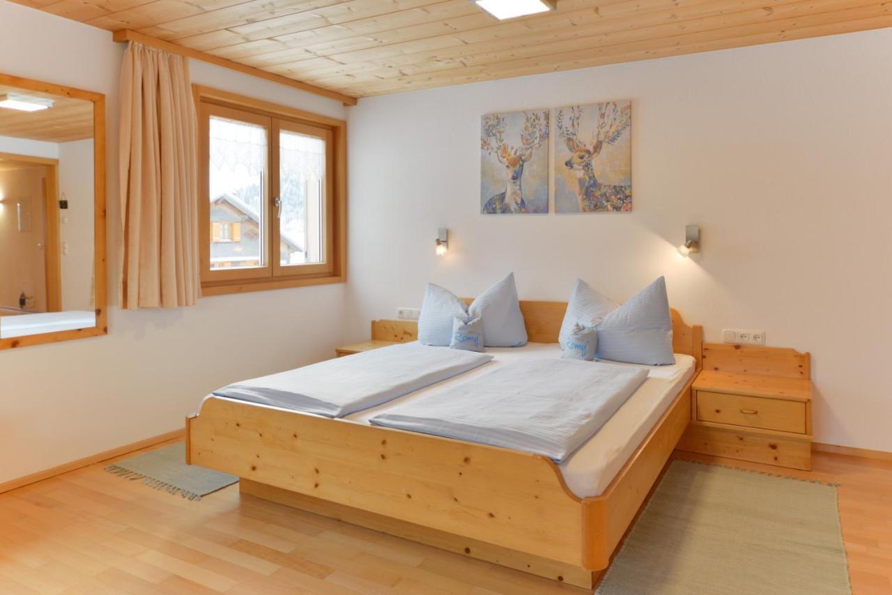 Pension Haus Romy Schoppernau Exteriör bild
